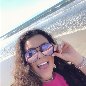 Meet your Posher, Mel